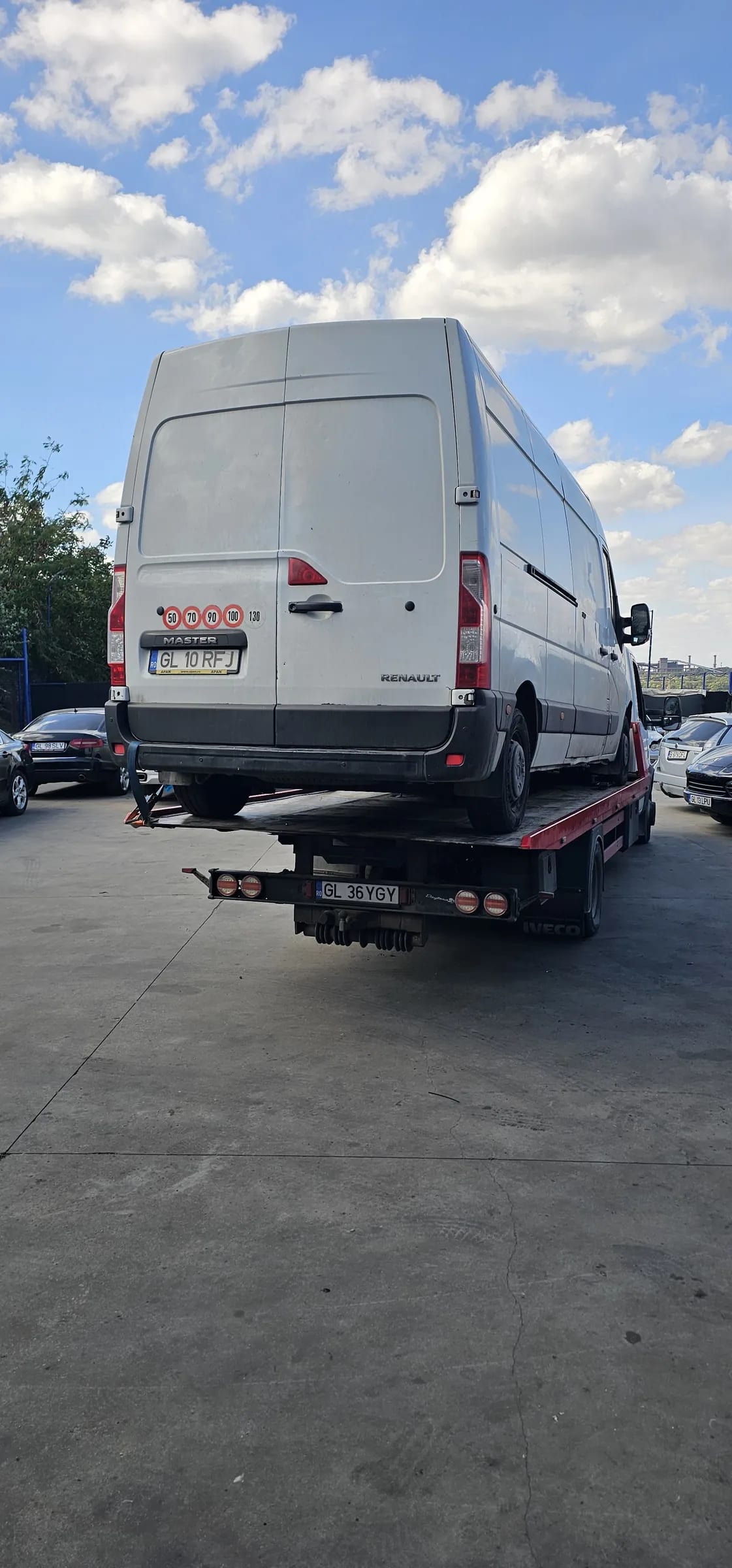 Tractări auto Galați, pe platformă, non-stop